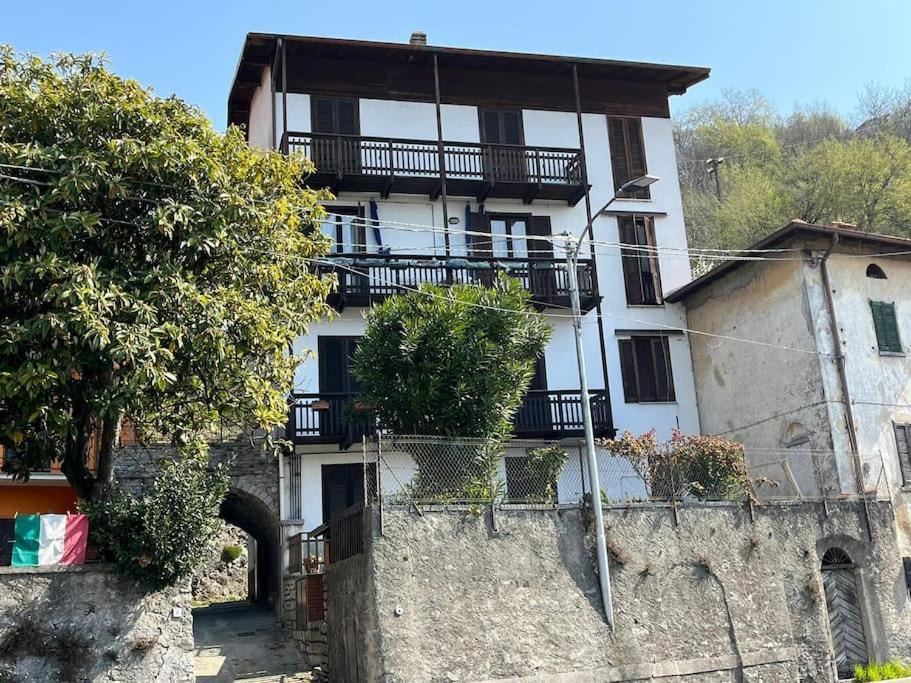 -Appartamento Il Molo- A Due Passi Del Lago Lierna Ngoại thất bức ảnh